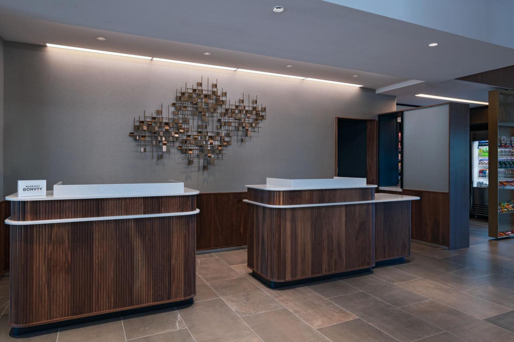 فندق Courtyard By Marriott Colorado Springs North, Air Force Academy المظهر الخارجي الصورة